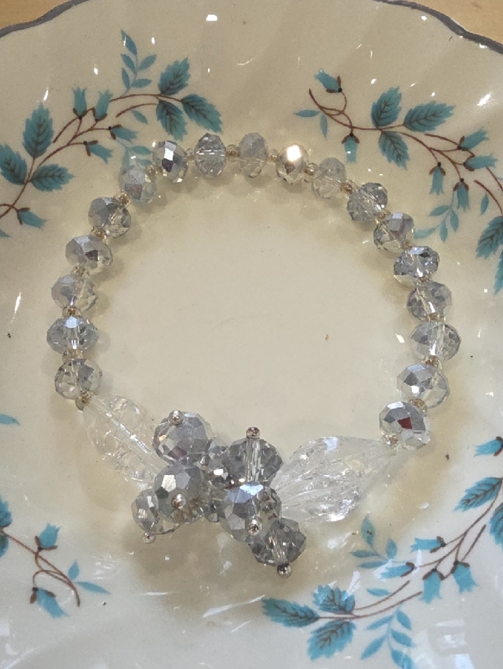 Crystal and Silver Bead Stretch Bracelet - Clear/Silver